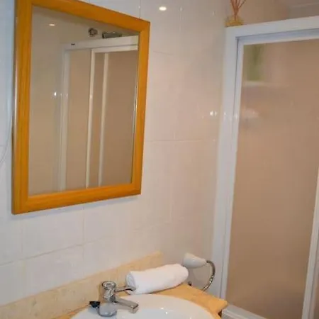 Arafita, Cálido Y Familiar - Arafita *